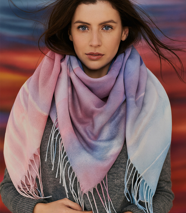 Dámský šátek s elegantním vzorem 100x100