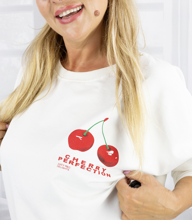 Dámská mikina oversize s potiskem třešní CHERRY PERFECTION