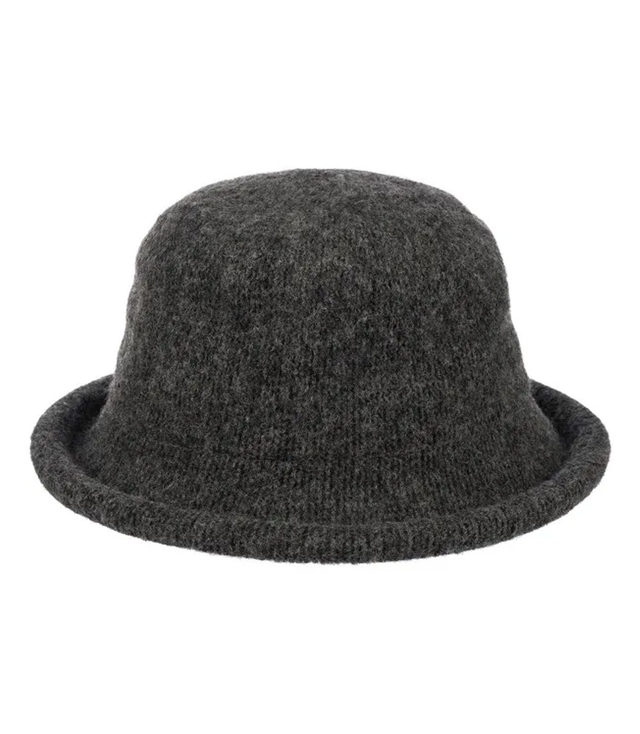 Dámský klobouk z měkké plyšové látky