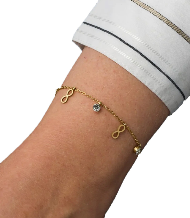 Elegantní zlatý dámský náramek z oceli