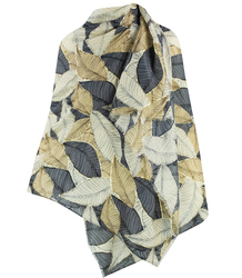 Šála z listů rostlin zlatou nití