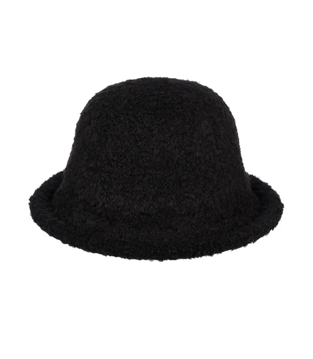 Dámský klobouk z měkké plyšové látky