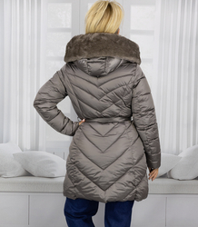 Dámský dlouhý kabát s kožešinovým límcem DIVA