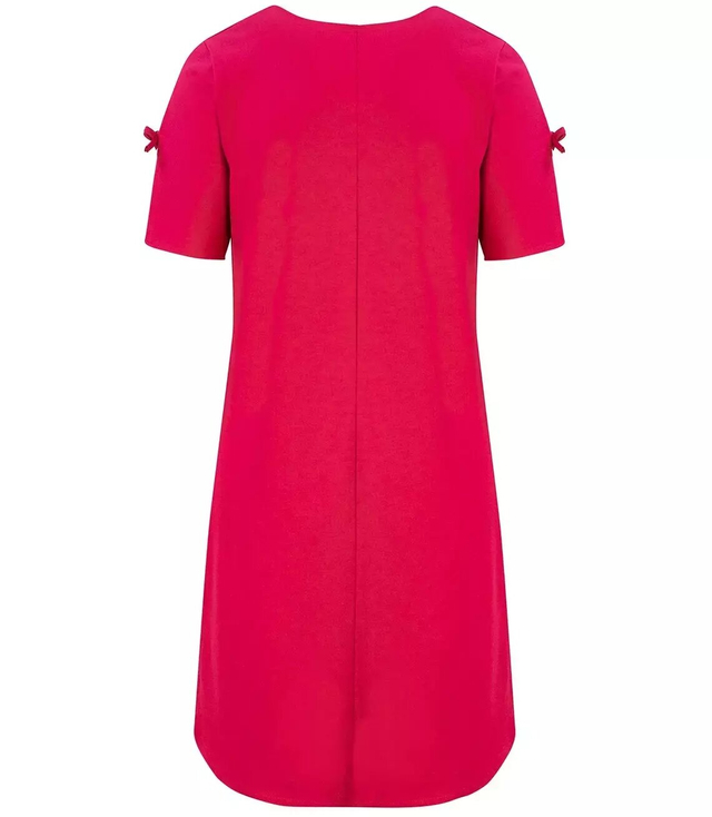 Elegantní rovné rozšířené mini šaty