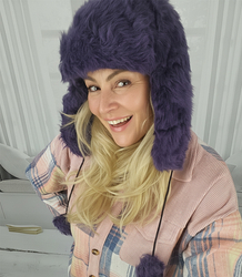 Teplá dámská klapka na uši