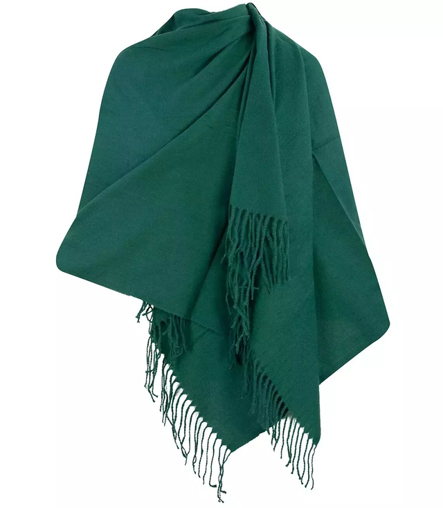 Hladká šála Silná šála se střapci BASIC