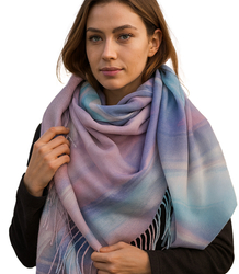 Dámský šátek s elegantním vzorem 100x100