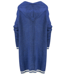 Teplý měkký svetr s kapucí