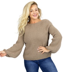 Pruhovaný svetr z měkké nadýchané látky s rukávy