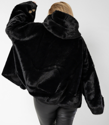 Luxusní kožešinový trapézový střih se zlatými prvky AURORA