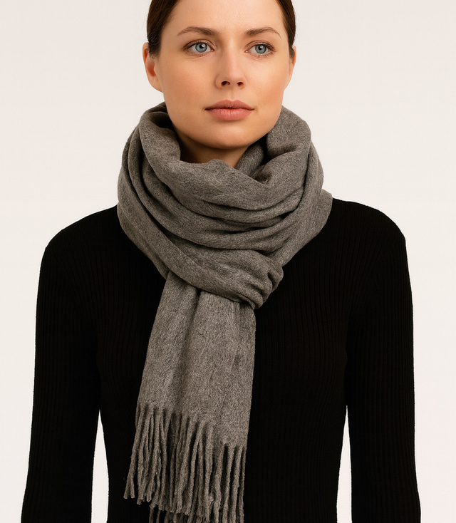 Měkká velká šála s třásněmi klasická