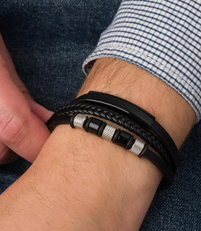 Pánské náramky ideální pro dárek pletené