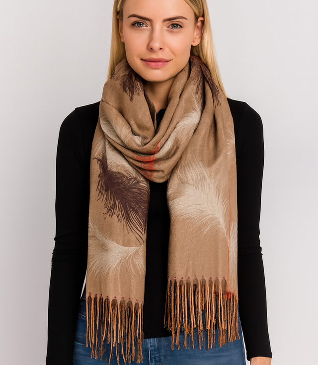 Elegantní šátek se střapci