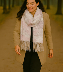 Dámská šála módní vzor se střapci