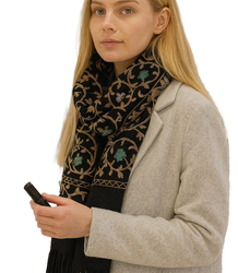 Dámská vzorovaná šála s třásněmi 