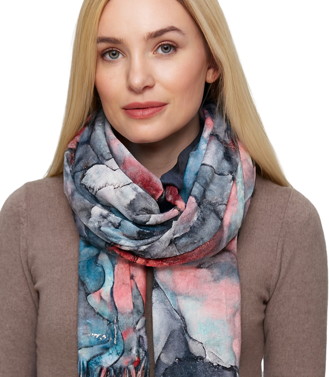 Elegantní šátek se střapci