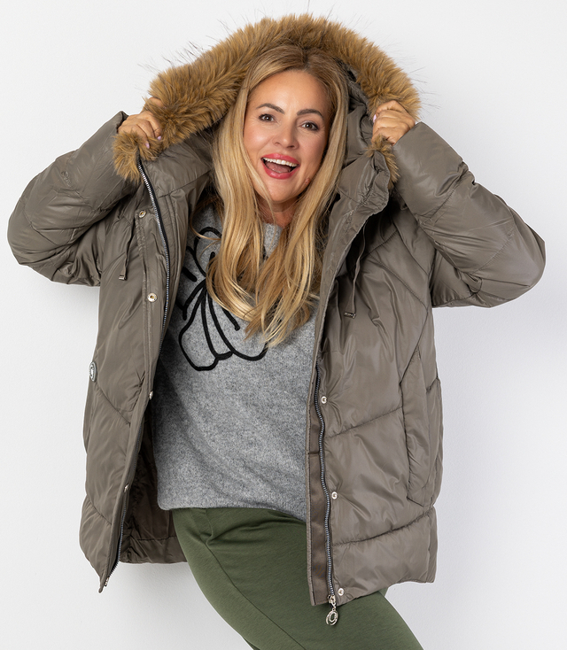Teplá zimní bunda s kožešinovou kapucí URBAN EXPLORER PLUS SIZE