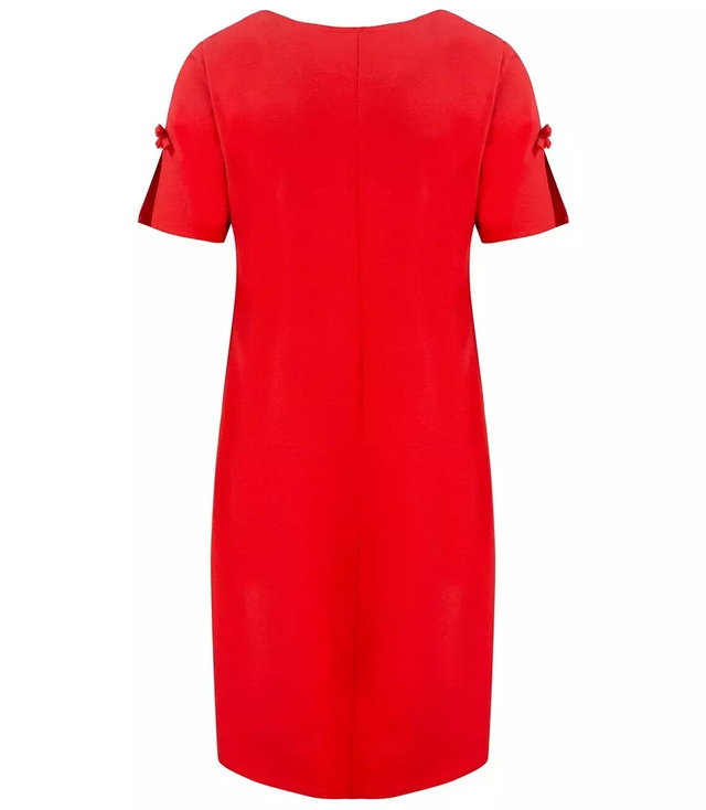 Elegantní rovné rozšířené mini šaty