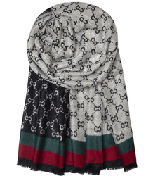 Oboustranná šála s elegantním vzorem