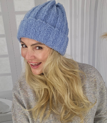 Stylová dámská zimní čepice