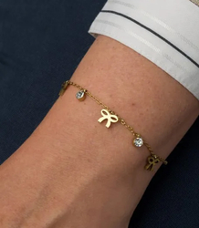 Elegantní zlatý dámský náramek z oceli