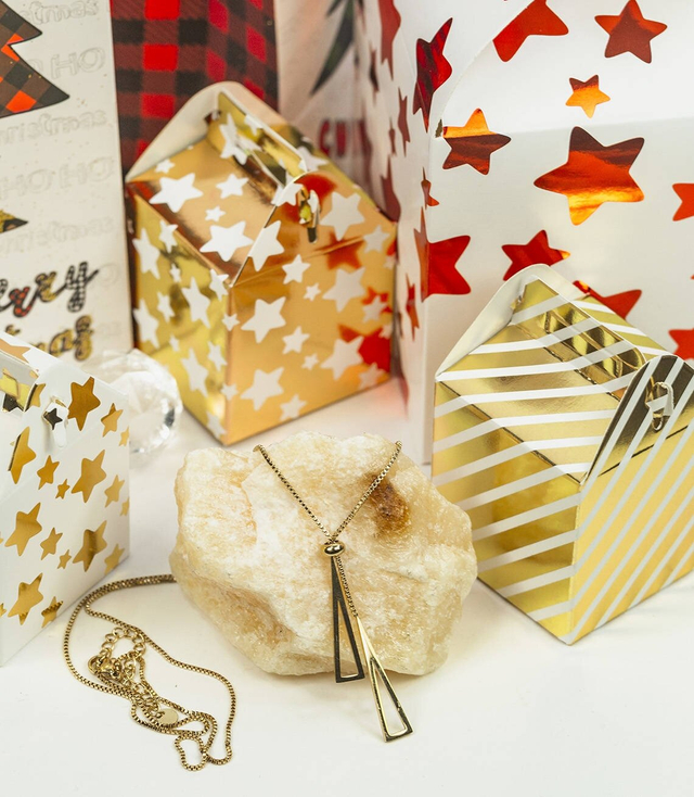 Řetízek náhrdelník trojúhelník přívěsek DÁREK