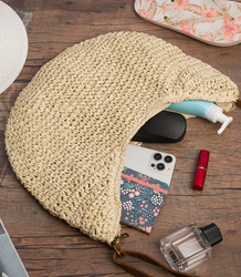 Půlkruhová boho kabelka s popruhem z ekokůže a zapínáním na zip