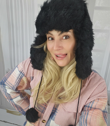 Teplá dámská klapka na uši 