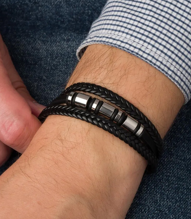 Pánské náramky ideální pro dárek pletené