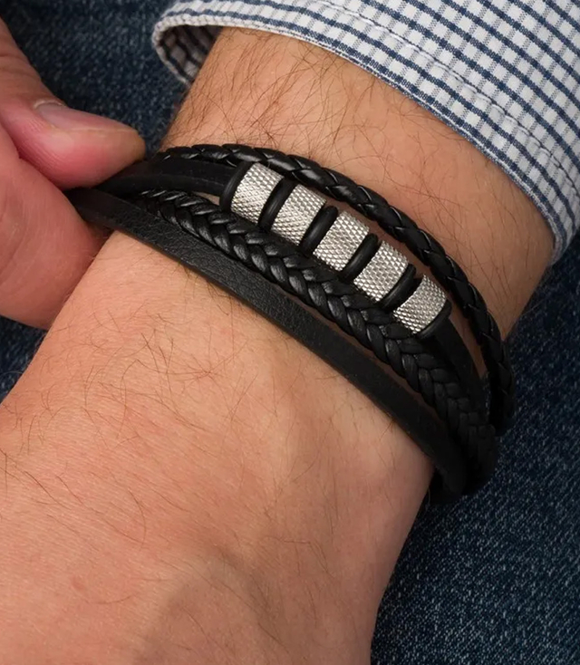 Pánské náramky ideální pro dárek pletené