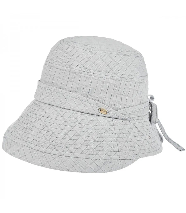 Dámský letní klobouk cloche s kšiltem 