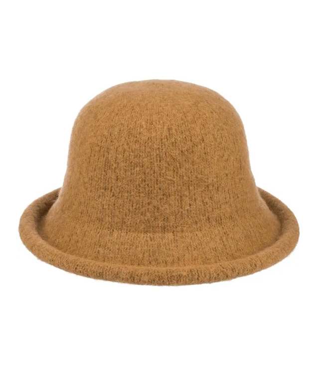 Dámský klobouk z měkké plyšové látky