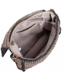 Elegantní kabelka na řetízku opletená rafií