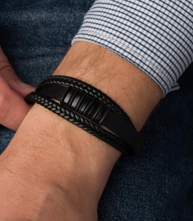 Pánské náramky ideální pro dárek pletené