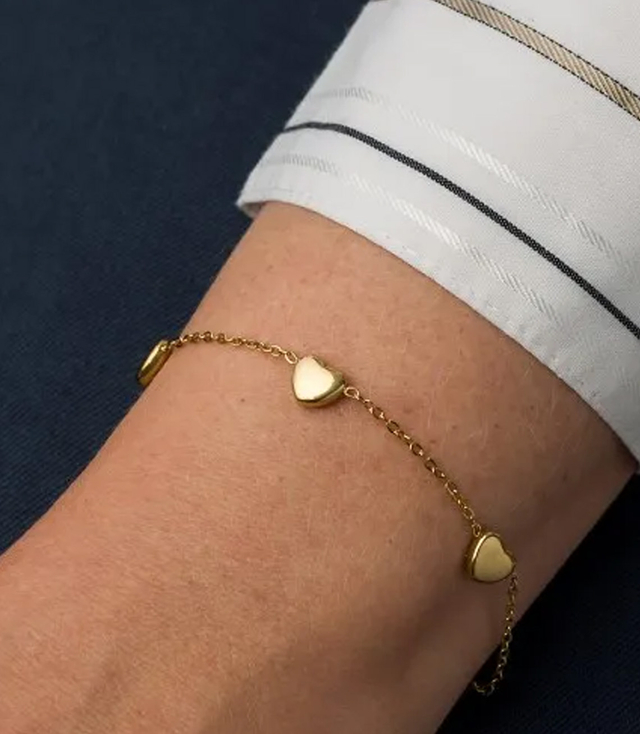 Elegantní zlatý dámský náramek z oceli