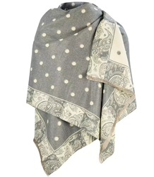 Teplá šála s hráškovými tečkami