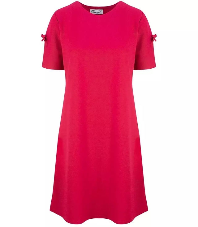 Elegantní rovné rozšířené mini šaty