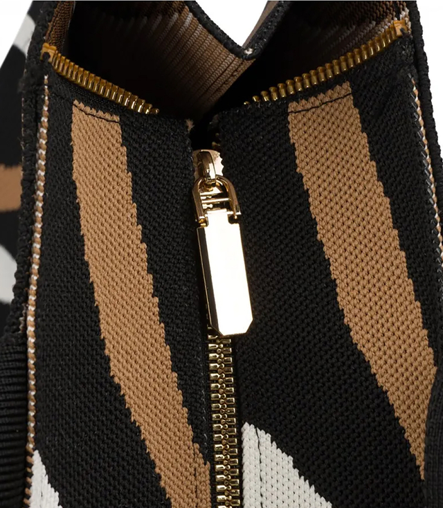 Nákupní taška vzorovaná velká barevná taška přes rameno se zipem