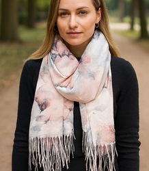 Dámská šála s květinovým motivem a střapci elegantní