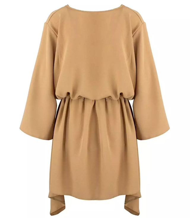 Krásné volné asymetrické minišaty