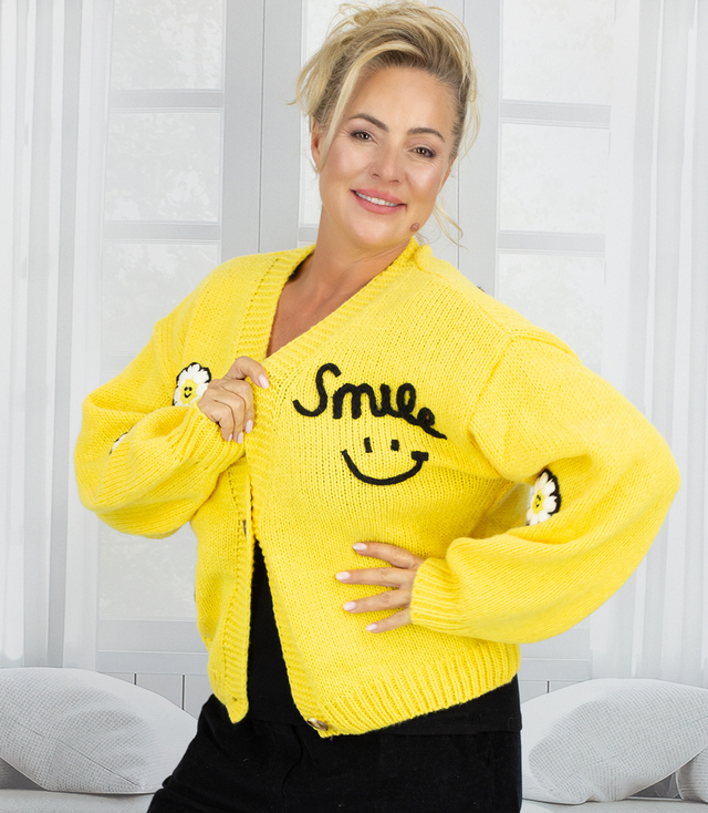 Módní svetr se záplatami na knoflíky