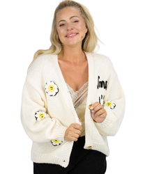 Módní svetr se záplatami na knoflíky