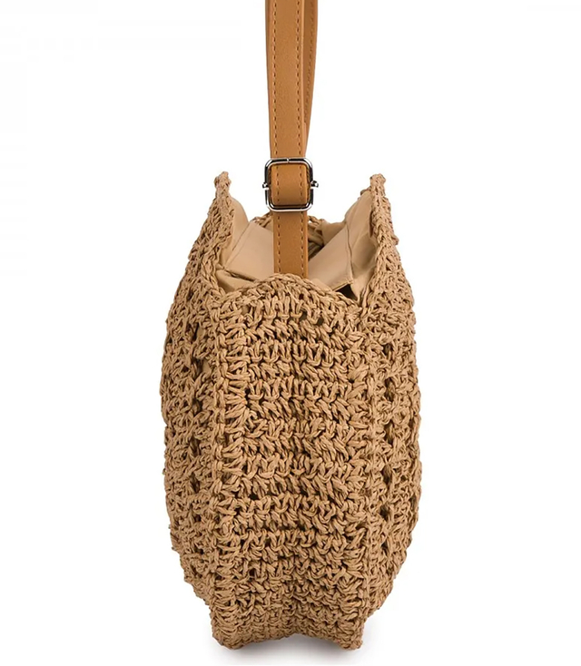 Kulatá pletená boho kabelka s dlouhým popruhem