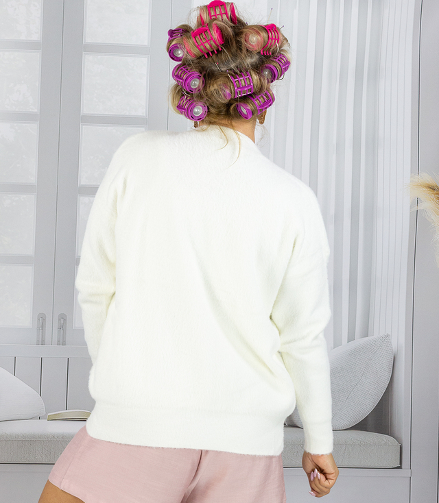 Krátký svetr s rozepínáním z nadýchané pleteniny "COCO CHIC"