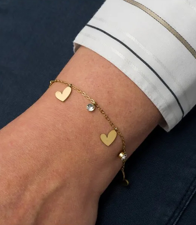 Elegantní zlatý dámský náramek z oceli