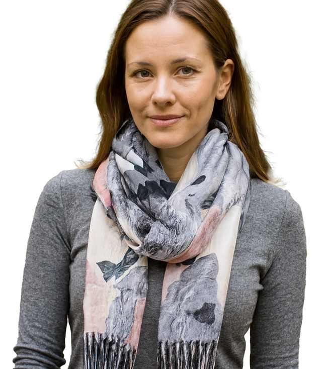 Dámská šála s květinovým motivem a střapci elegantní