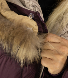 Teplá zimní bunda s ozdobnými bambulkami SHAKIRA