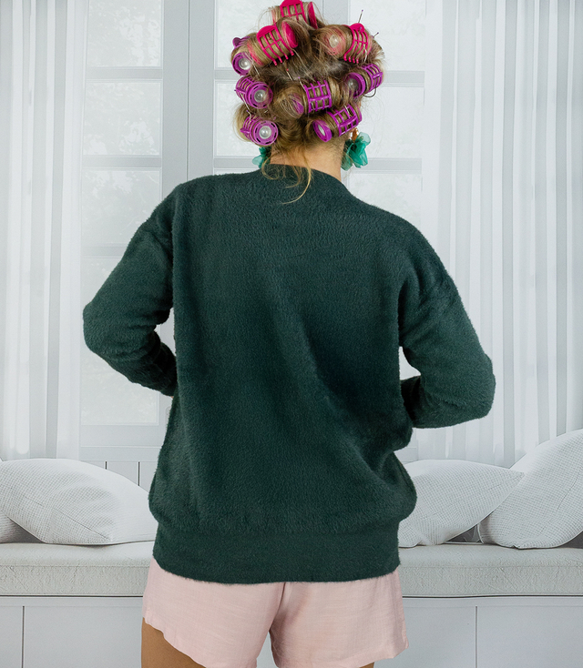 Krátký svetr s rozepínáním z nadýchané pleteniny "COCO CHIC"