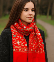 Dámská vzorovaná šála s třásněmi 