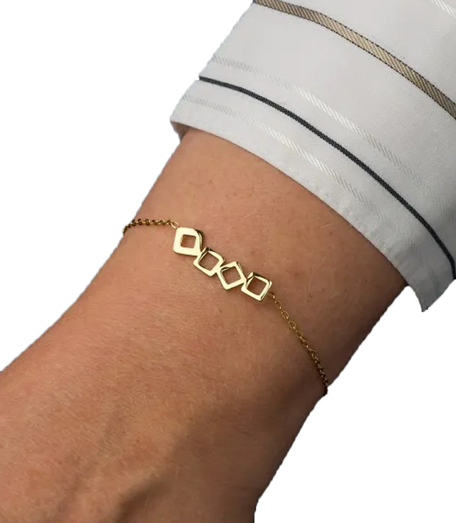 Elegantní zlatý dámský náramek z oceli